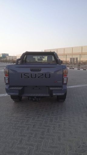 Новый Isuzu D-Max III, 1.9 л, 2024 в Дубае от Falcons GT Motors FZCO Серый цвет. Европейская | AUTO.AE