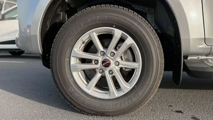 Новый Isuzu D-Max III, 1.9 л, 2025 в Дубае от Falcons GT Motors FZCO Серебристый цвет. Other | AUTO.AE