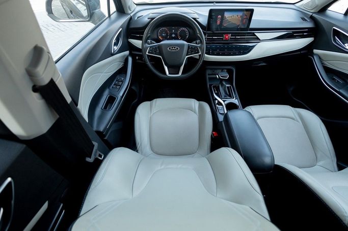 Used JAC JS4, 1.5 l, 2023 in Dubai by Linda Cars, Grey color. GCC Specs | AUTO.AE