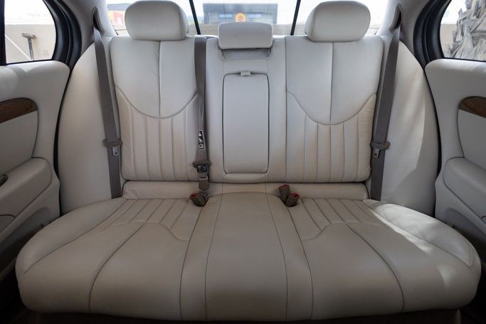 Подержанный Jaguar S-Type I, 4.0 л, 1999 в Дубае от Linda Cars Синий цвет. GCC | AUTO.AE