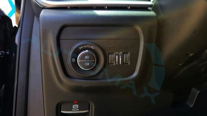 New Jeep Grand Cherokee V (WL), 3.6 l, 2024 in Dubai by Auto Max Group, Black color. GCC Specs | AUTO.AE