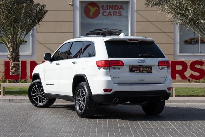 Used Jeep Grand Cherokee IV (WK2) Facelift, 3.6 l, 2019 in Dubai by Linda Cars, White color. GCC Specs | AUTO.AE