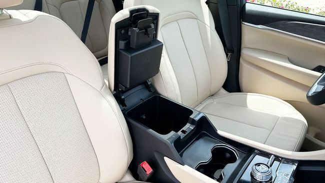 Новый Jeep Grand Cherokee V (WL), 3.6 л, 2024 в Дубае от Falcons GT Motors FZCO Серебристый цвет. GCC | AUTO.AE