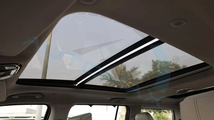 New Jeep Wagoneer Grand WS, 3.0 l, 2023 in Dubai by Auto Max Group, Silver color. GCC Specs | AUTO.AE