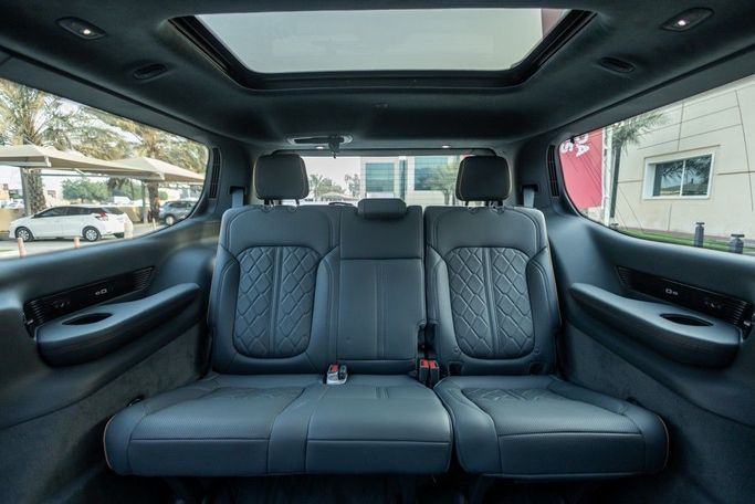 Подержанный Jeep Wagoneer Grand WS, 3.0 л, 2023 в Дубае от Linda Cars Серый цвет. GCC | AUTO.AE