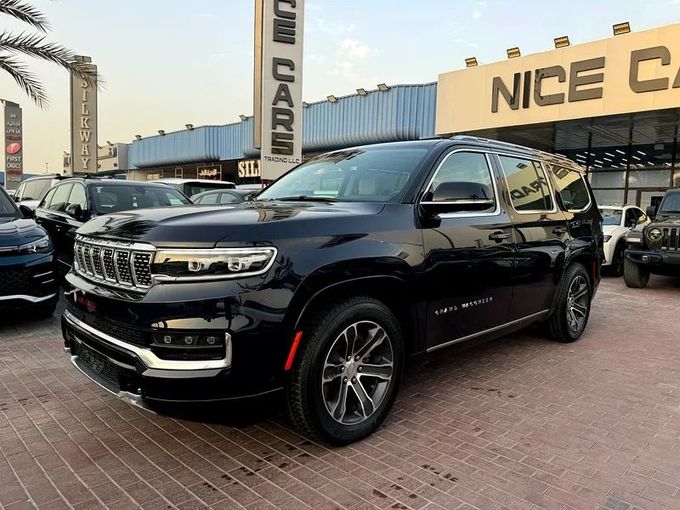 Подержанный Jeep Wagoneer WS, 5.7 л, 2023 в Дубае от Nice Cars Motos Черный цвет. GCC | AUTO.AE