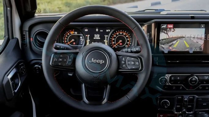 Новый Jeep Wrangler IV (JL) Рестайлинг, 2.0 л, 2025 в Дубае от Auto Max Group Белый цвет. GCC | AUTO.AE