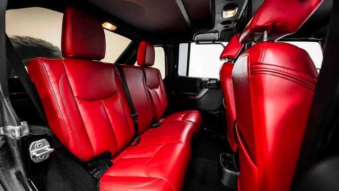 Used Jeep Wrangler SoFlo Customs III (JK), 3.6 l, 2017 in Dubai by Al Ain Class Motors, Black color. American Specs | AUTO.AE