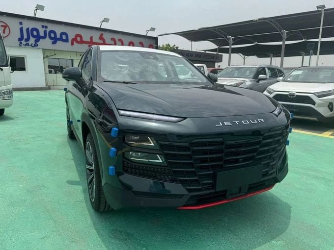 Новый Jetour Dashing, 1.6 л, 2025 в Дубае от Mohamed Hakim Motors Черный цвет. GCC | AUTO.AE