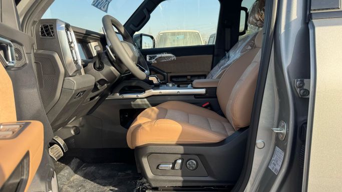 New Jetour T2, 2.0 l, 2025 in Dubai by MENAMOTORS, Silver color. Other | AUTO.AE