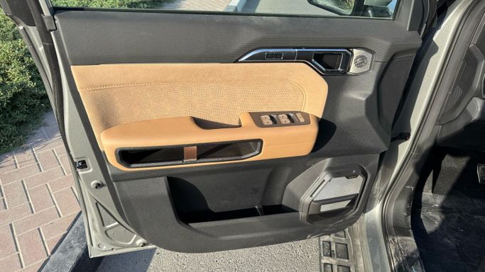 New Jetour T2, 2.0 l, 2025 in Dubai by MENAMOTORS, Tan color. Other | AUTO.AE