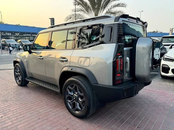 Подержанный Jetour T2, 2.0 л, 2025 в Дубае от Nice Cars Motos Серый цвет. GCC | AUTO.AE