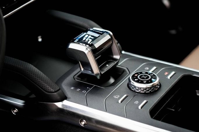 Новый Jetour T2, 2.0 л, 2025 в Дубае от Alzahiah Cars Черный цвет. Китайская | AUTO.AE