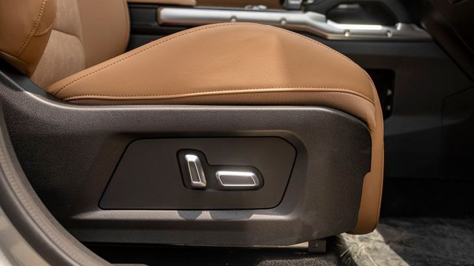 Новый Jetour Traveller, 2.0 л, 2025 в Дубае от Milele Серебристый цвет. Other | AUTO.AE