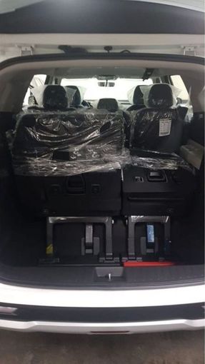 Новый Kia Carnival IV, 3.5 л, 2023 в Дубае от Mohamed Hakim Motors Белый цвет. Other | AUTO.AE