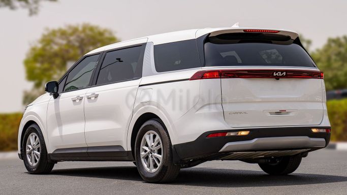 Used Kia Carnival IV Facelift, 3.5 l, 2024 in Dubai by Milele, White color. Other | AUTO.AE