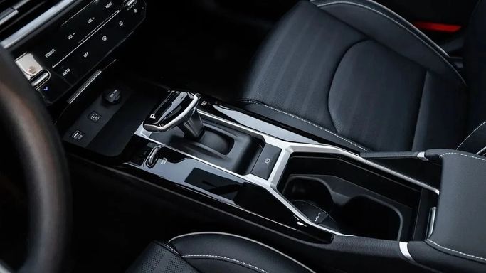 Новый Kia K3 II (China Market) Рестайлинг, 1.5 л, 2024 в Дубае от Altass Motors Белый цвет. Other | AUTO.AE