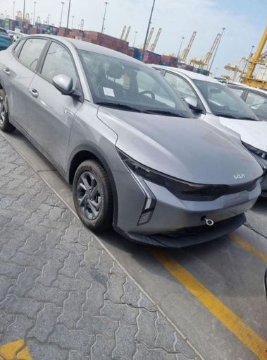 Новый Kia K3 III (BL7), 1.6 л, 2025 в Дубае от Mohamed Hakim Motors Серый цвет. GCC | AUTO.AE