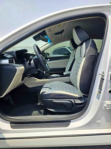 Новый Kia K5 III, 2.5 л, 2021 в Дубае от SK Motors Белый цвет. Американская | AUTO.AE