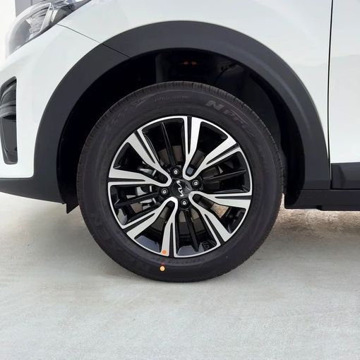 Новый Kia KX1, 1.4 л, 2025 в Дубае от Sola Motors Белый цвет. Китайская | AUTO.AE