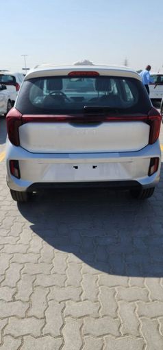 Новый Kia Picanto III Рестайлинг 2, 1.2 л, 2025 в Дубае от Mohamed Hakim Motors Серебристый цвет. Other | AUTO.AE