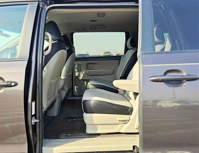 New Kia Sedona III, 3.3 l, 2017 in Dubai by SK Motors, Grey color. American Specs | AUTO.AE