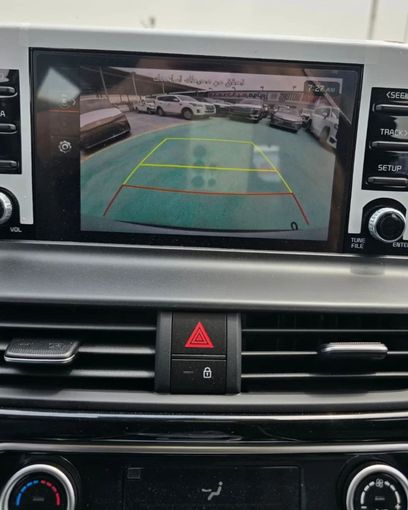 Новый Kia Seltos I Рестайлинг, 1.5 л, 2025 в Дубае от Mohamed Hakim Motors Серебристый цвет. Other | AUTO.AE