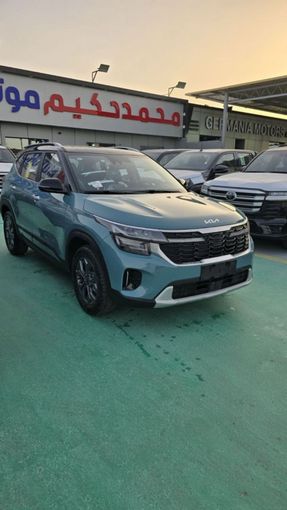 Новый Kia Seltos I, 1.6 л, 2024 в Дубае от Mohamed Hakim Motors Бирюзовый цвет. Китайская | AUTO.AE
