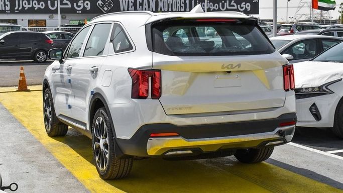 New Kia Sorento IV Facelift, 3.5 l, 2024 in Dubai by Najem Motors, White color. Other | AUTO.AE