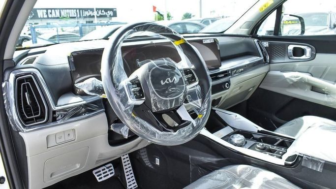 New Kia Sorento IV Facelift, 3.5 l, 2024 in Dubai by Najem Motors, White color. Other | AUTO.AE
