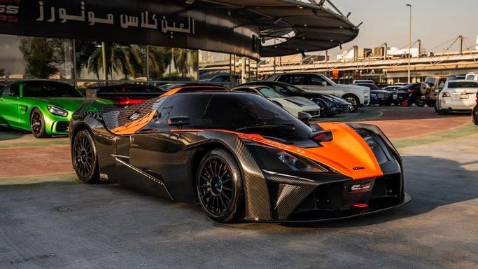 Used KTM AG X-Bow GT4, 2 l, 2015 in Dubai by Al Ain Class Motors, Orange color. GCC Specs | AUTO.AE