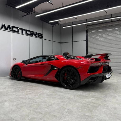 Подержанный Lamborghini Aventador SVJ I Рестайлинг, 6.5 л, 2021 в Дубае от AAA Motors Красный цвет. Европейская | AUTO.AE
