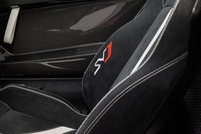 Подержанный Lamborghini Aventador SVJ I Рестайлинг, 6.5 л, 2021 в Дубае от PUPIL OF FATE MOTORS Золотистый цвет. Европейская | AUTO.AE