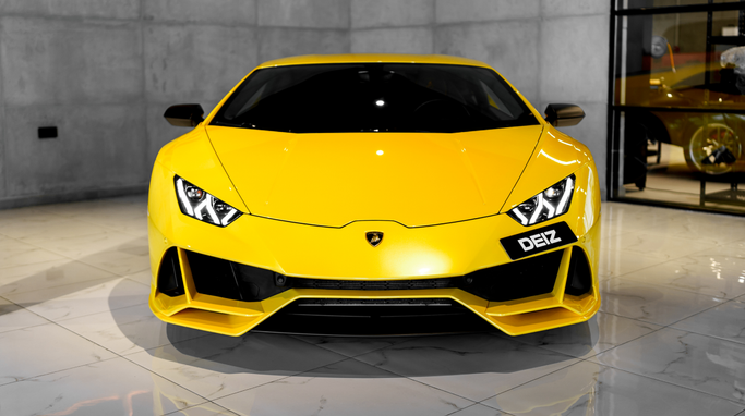 Lamborghini Huracán, 2020 купе спорт класса в Дубае от DEIZ желтый цвет | AUTO.AE