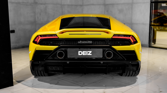 Lamborghini Huracán I, 2020 купе спорт класса в Дубае от DEIZ желтый цвет | AUTO.AE