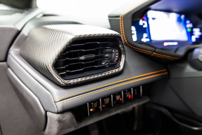 Новый Lamborghini Huracán I, 5.2 л, 2024 в Дубае от PUPIL OF FATE MOTORS Зеленый цвет. Европейская | AUTO.AE