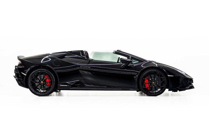 Новый Lamborghini Huracán I, 5.2 л, 2024 в Дубае от PUPIL OF FATE MOTORS Черный цвет. Европейская | AUTO.AE