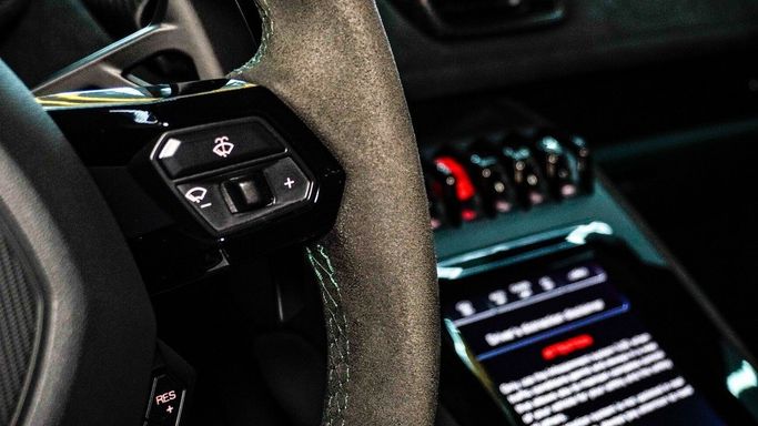 Новый Lamborghini Huracán Tecnica I Рестайлинг, 5.2 л, 2023 в Дубае от 777 CARS Зеленый цвет. Европейская | AUTO.AE