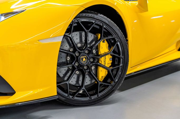 Новый Lamborghini Huracán I Рестайлинг, 5.2 л, 2024 в Дубае от PUPIL OF FATE MOTORS Желтый цвет. Европейская | AUTO.AE