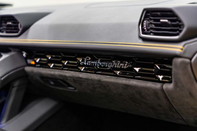 Новый Lamborghini Huracán I Рестайлинг, 5.2 л, 2024 в Дубае от PUPIL OF FATE MOTORS Желтый цвет. Европейская | AUTO.AE