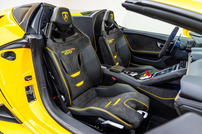 Новый Lamborghini Huracán I Рестайлинг, 5.2 л, 2024 в Дубае от PUPIL OF FATE MOTORS Желтый цвет. Европейская | AUTO.AE