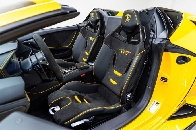 Новый Lamborghini Huracán I Рестайлинг, 5.2 л, 2024 в Дубае от PUPIL OF FATE MOTORS Желтый цвет. Европейская | AUTO.AE