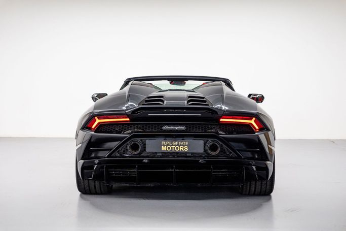 Новый Lamborghini Huracán I Рестайлинг, 5.2 л, 2024 в Дубае от PUPIL OF FATE MOTORS Серый цвет. Европейская | AUTO.AE