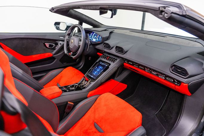 Новый Lamborghini Huracán I Рестайлинг, 5.2 л, 2024 в Дубае от PUPIL OF FATE MOTORS Серый цвет. Европейская | AUTO.AE