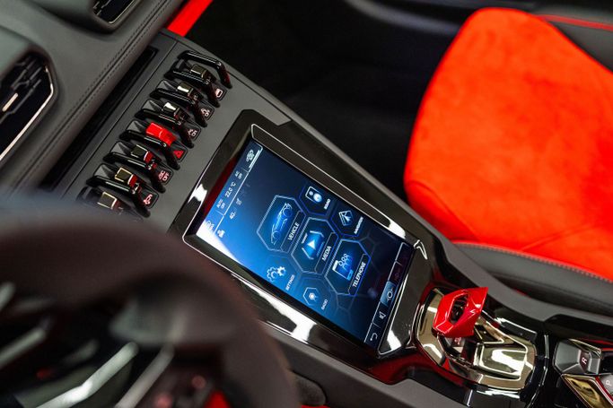 Новый Lamborghini Huracán I Рестайлинг, 5.2 л, 2024 в Дубае от PUPIL OF FATE MOTORS Серый цвет. Европейская | AUTO.AE