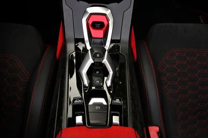 مستعملة Lamborghini Huracán أنا شد الوجه, 5.2 l, 2020 في في دبي من Mohammad Alkarak Motors، اللون أزرق. مواصفات الخليج | AUTO.AE