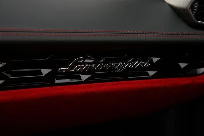 مستعملة Lamborghini Huracán أنا شد الوجه, 5.2 l, 2020 في في دبي من Mohammad Alkarak Motors، اللون أزرق. مواصفات الخليج | AUTO.AE