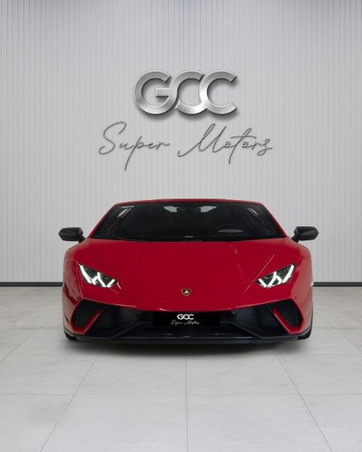Подержанный Lamborghini Huracán I Рестайлинг, 5.2 л, 2019 в Дубае от GCC Super Motors Красный цвет. GCC | AUTO.AE