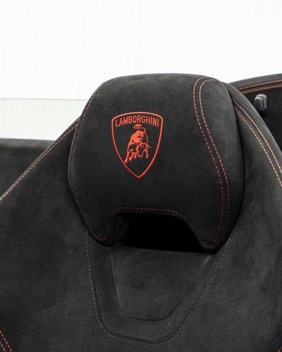 Подержанный Lamborghini Huracán I Рестайлинг, 5.2 л, 2019 в Дубае от GCC Super Motors Красный цвет. GCC | AUTO.AE