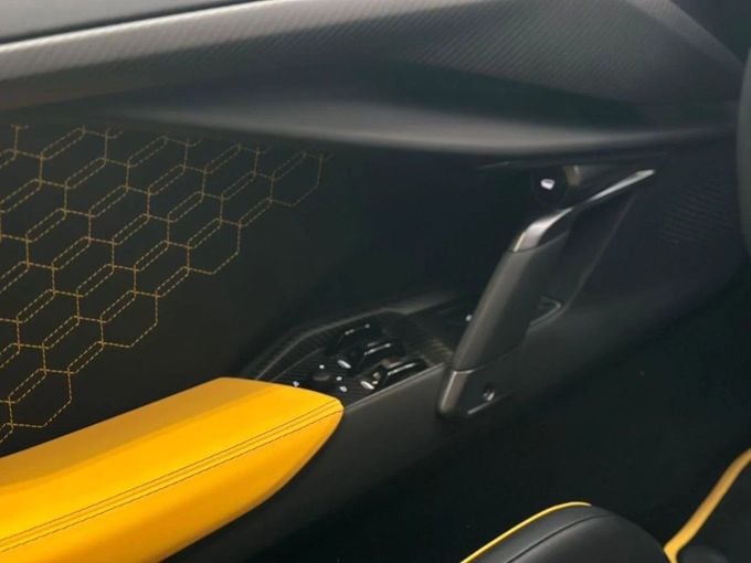 Новый Lamborghini Revuelto, 6.5 л, 2024 в Дубае от Orient Auto FZE Серый цвет. GCC | AUTO.AE